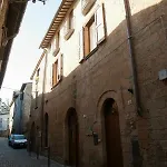 Sant'angelo 42 3* أورفييتو