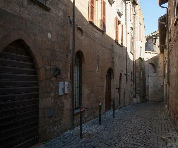 Sant'angelo 42 أورفييتو